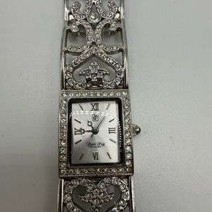 Victoria Wieck Beverly Hills Crystal Heart Link Bracelet Watch 7.25”